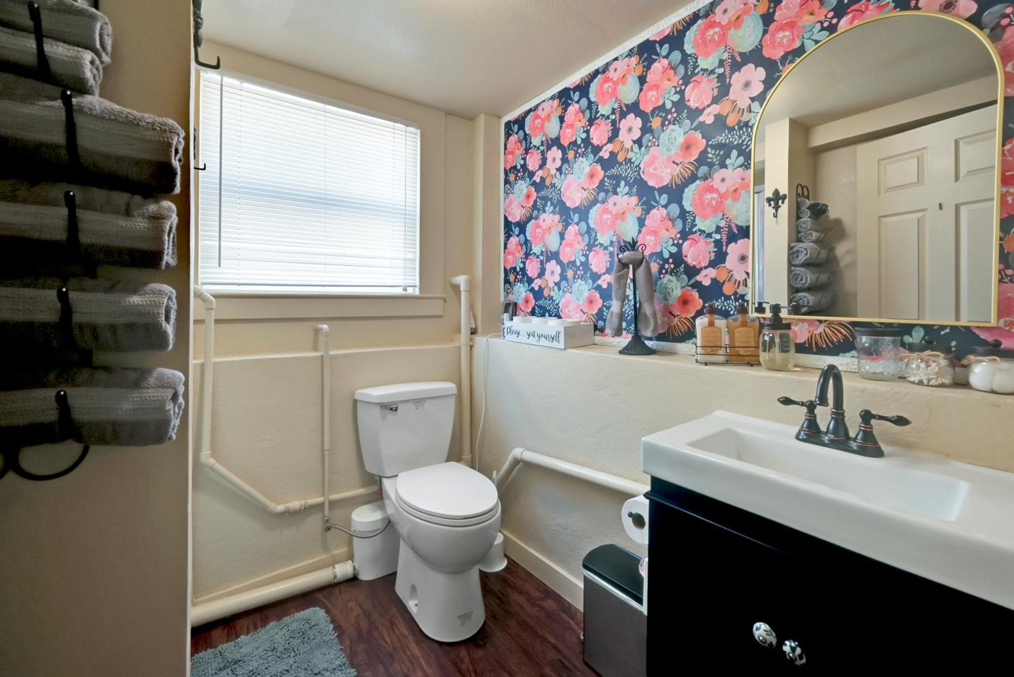 Spacious Downtown Jackson Retreat- Historic Hangout المظهر الخارجي الصورة