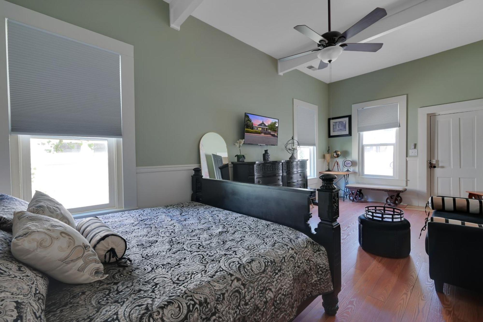 Spacious Downtown Jackson Retreat- Historic Hangout المظهر الخارجي الصورة